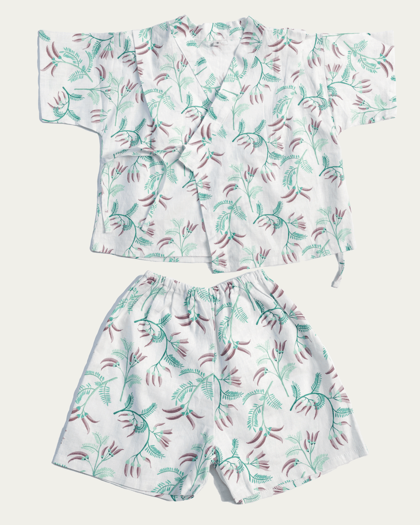 Ngutukākā  Ma Kimono Set